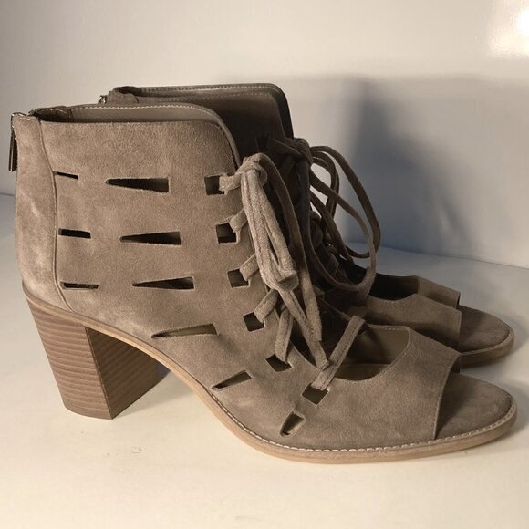 Vince Camuto SZ 11 NWOT Tressa Lace up Taupe Suede Open Toe Block Heel Bootie - Picture 5 of 7